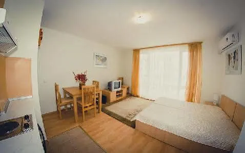 堡垒海滩全景公寓式酒店